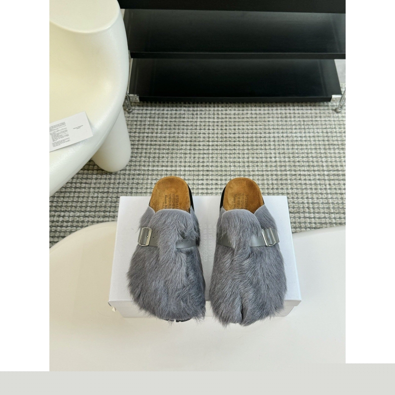 Other Slippers